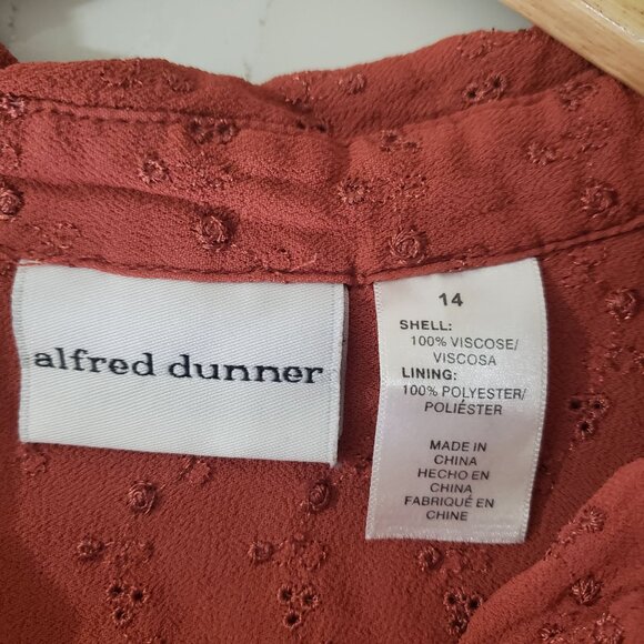 Alfred Dunner Womens Y2K Rust Eyelet Button-Up Shirt Size 14 Short Sleeve Casual - Picture 5 of 6